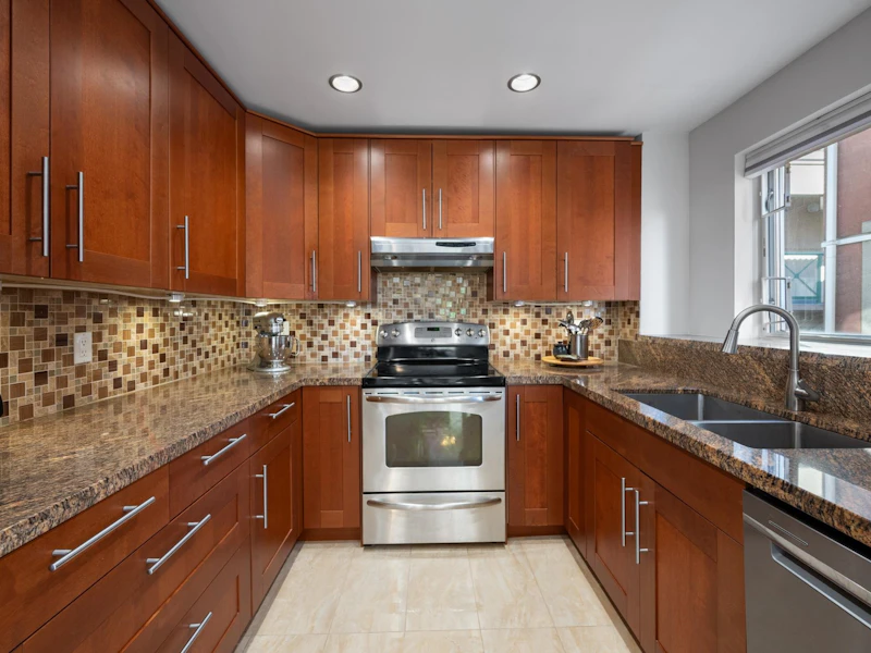 302 - 12 Laguna Court, New Westminster BC V3M 6W4