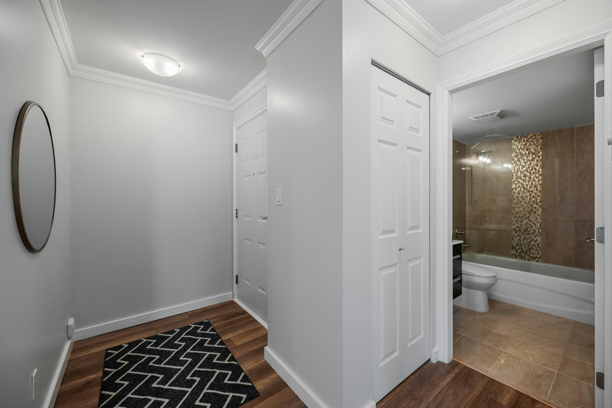 302-12 Laguna Court - 2