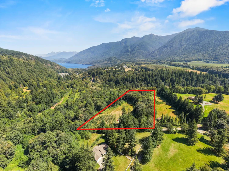1420 Janovick Road, Columbia Valley, BC, V2R 4X6