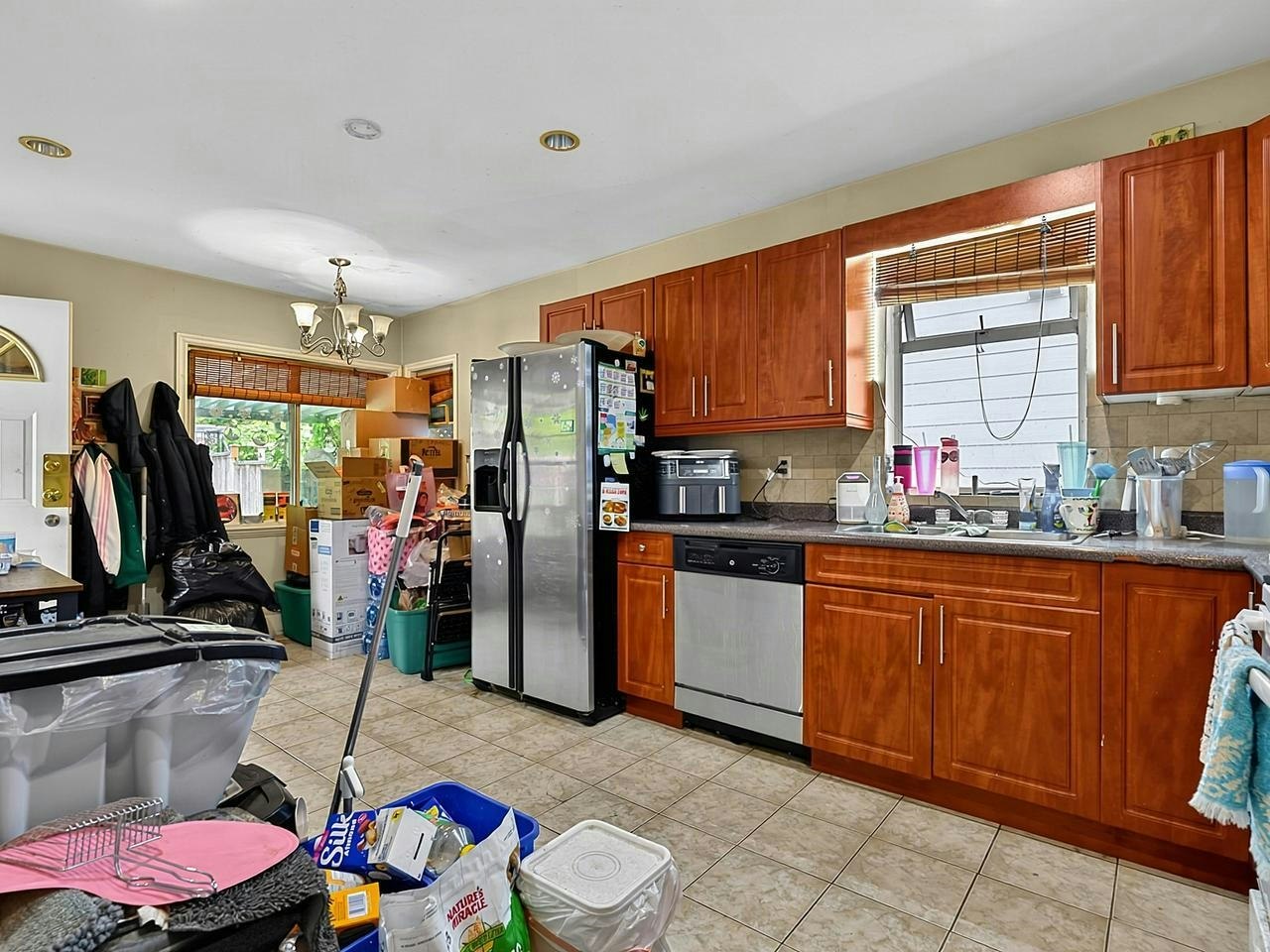 8247 10th Avenue, Burnaby, BC, V3N 2S6 - 7