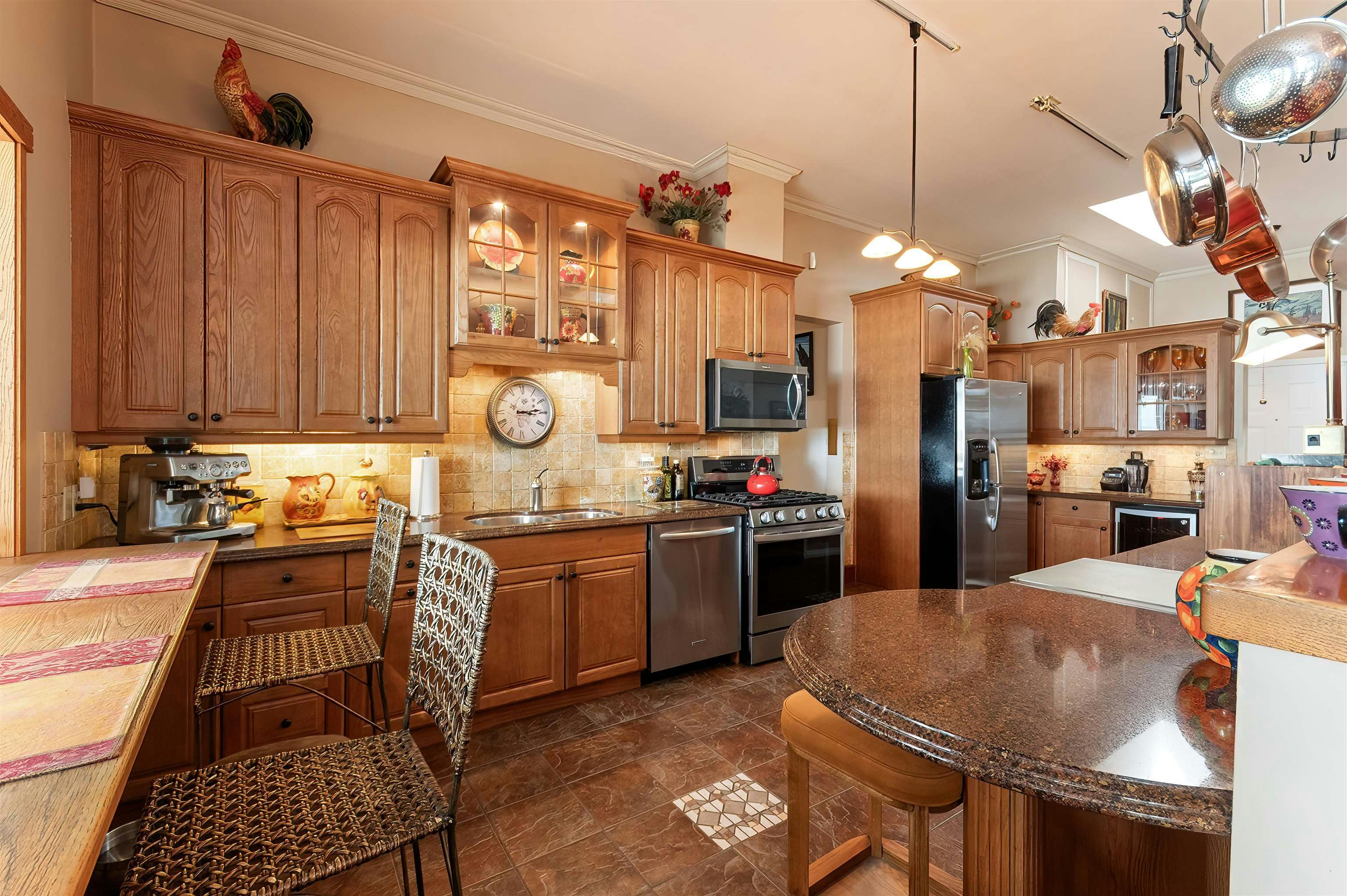 402 Water Avenue, Hope, BC, V0X 1L0 - 8