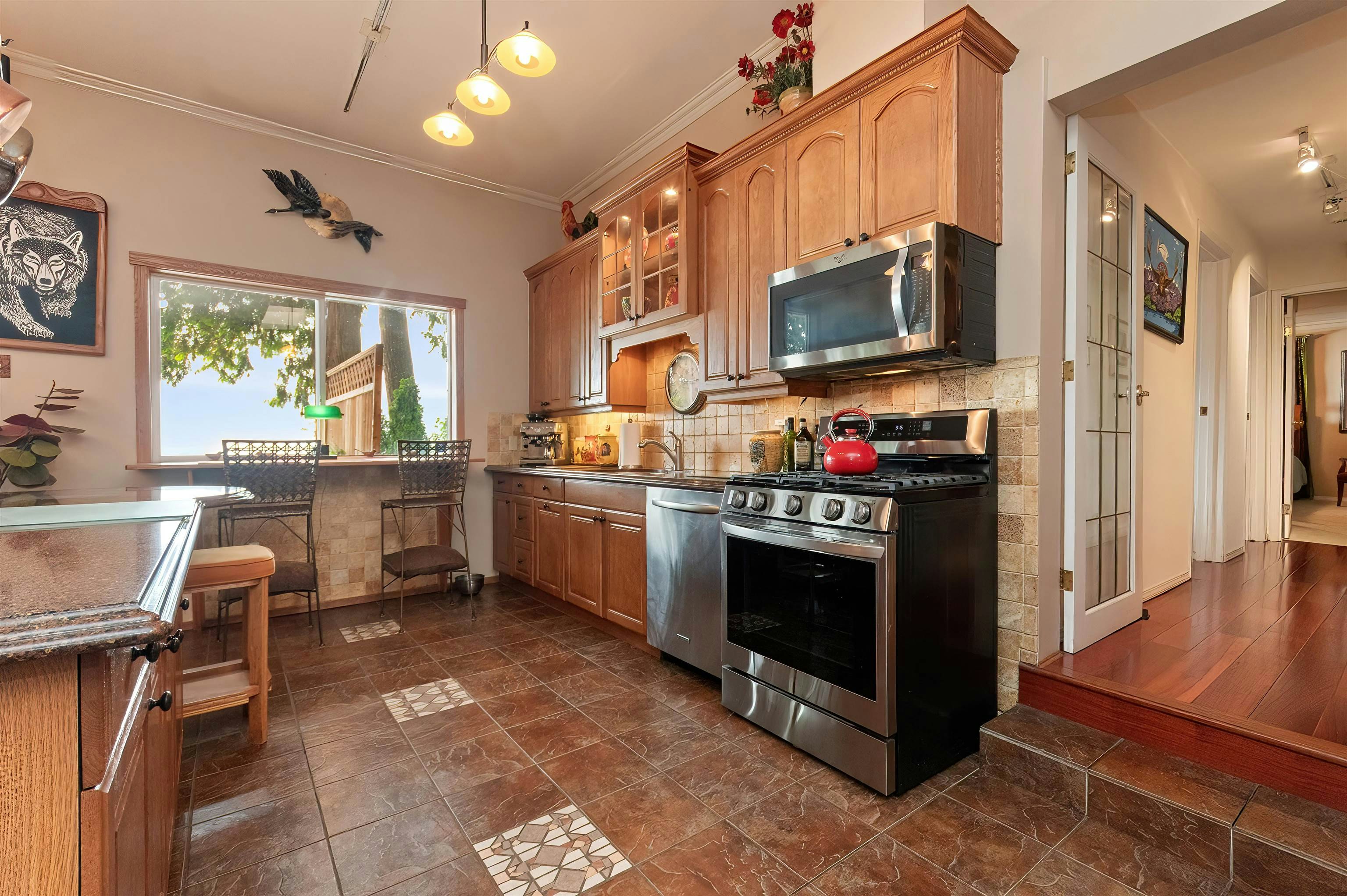 402 Water Avenue, Hope, BC, V0X 1L0 - 10