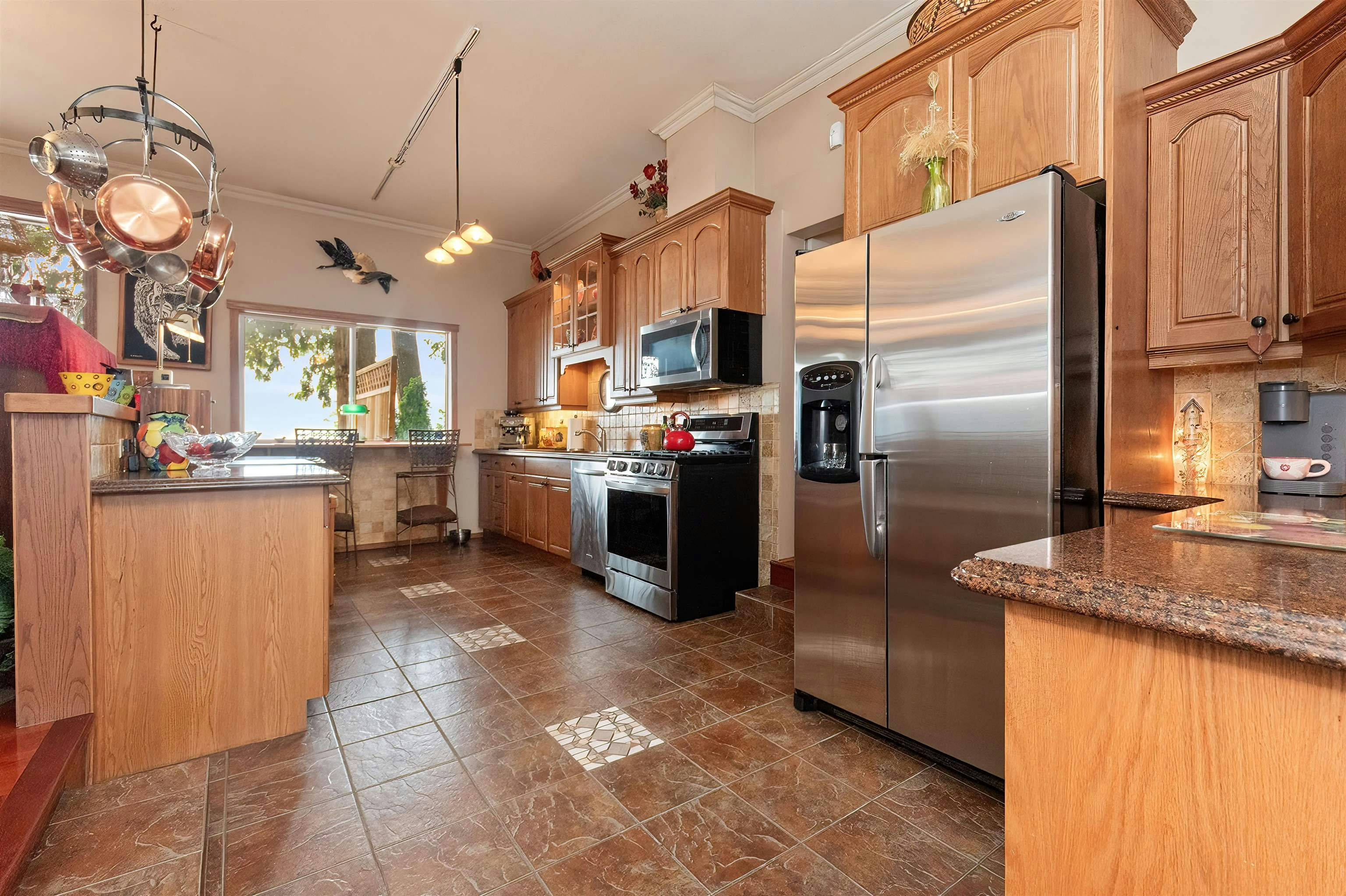 402 Water Avenue, Hope, BC, V0X 1L0 - 9