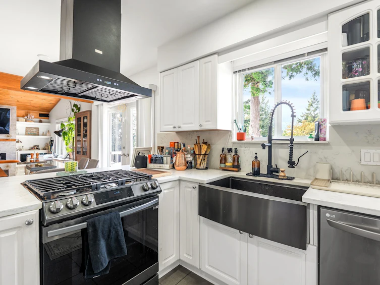 10662 Santa Monica Place, Delta, BC, V4C 1R2 - 10