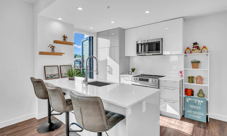 406-2446 Shaughnessy Street