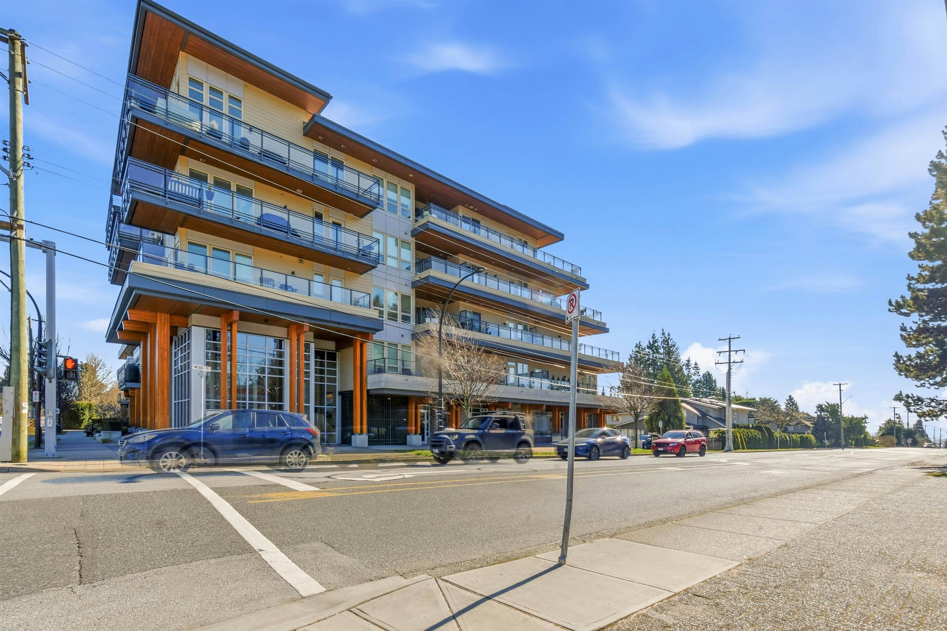 313-14022 North Bluff Road, Surrey, BC, V4B 0B7