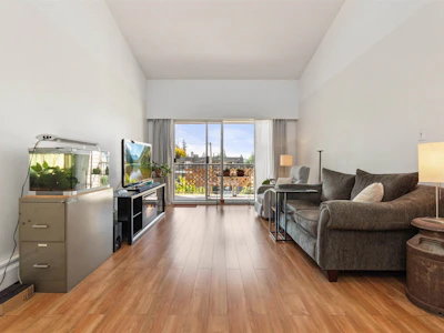 342-2821 Tims Street - 4