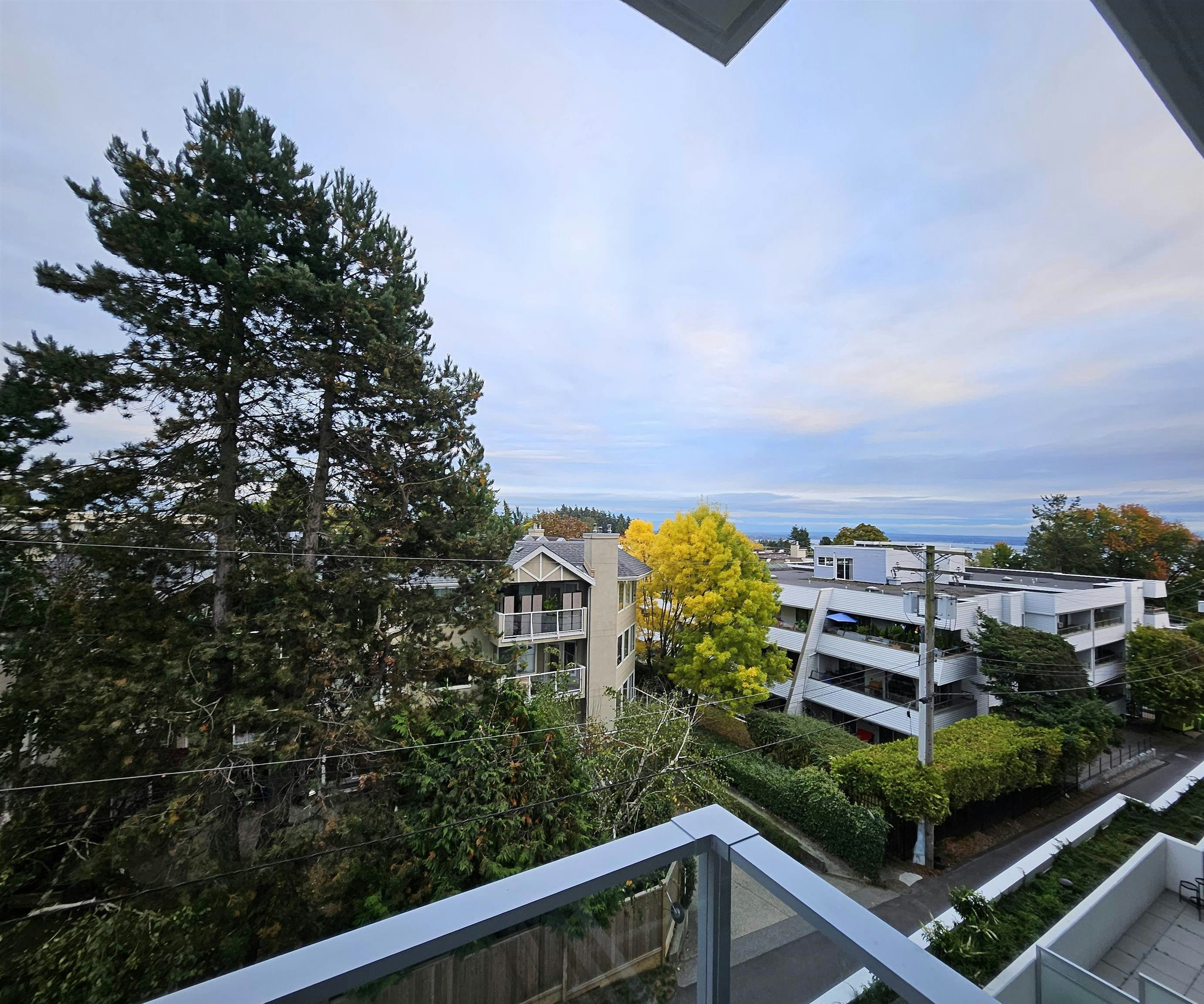 403-1342 Johnston Road, Surrey, BC, V4B 3Z2 - 34
