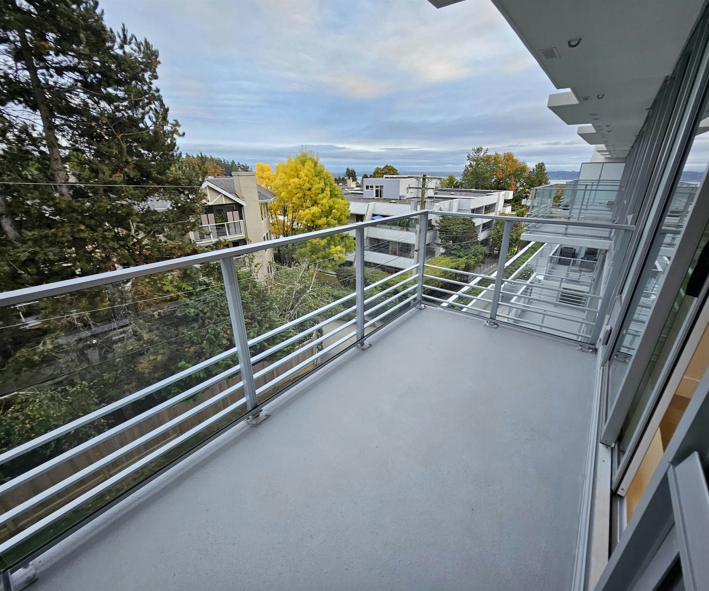 403-1342 Johnston Road, Surrey, BC, V4B 3Z2 - 32