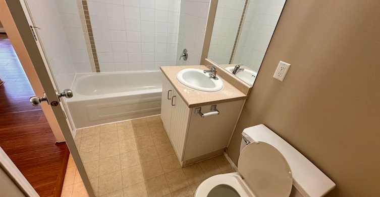 301-3000 Riverbend Drive, Coquitlam, BC, V3C 6R1 - 12
