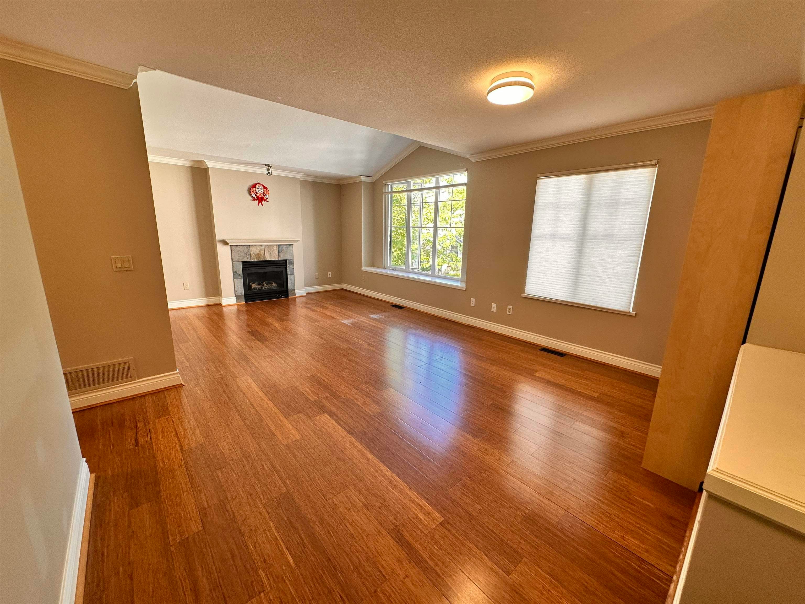 301-3000 Riverbend Drive, Coquitlam, BC, V3C 6R1 - 8