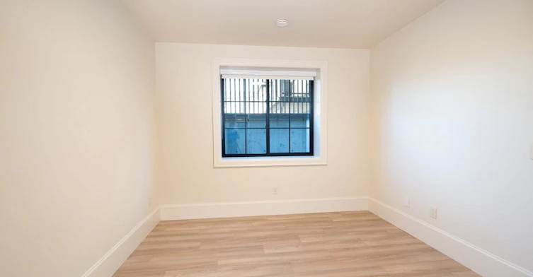 Lower-5770 Kitchener Street, Burnaby, BC, V5B 2J2 - 27