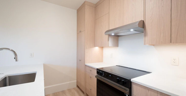 Lower-5770 Kitchener Street, Burnaby, BC, V5B 2J2 - 18