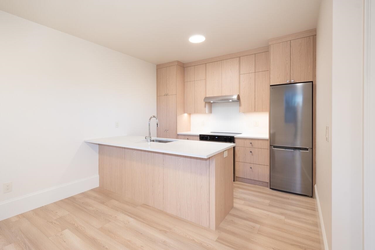 Lower-5770 Kitchener Street, Burnaby, BC, V5B 2J2 - 15