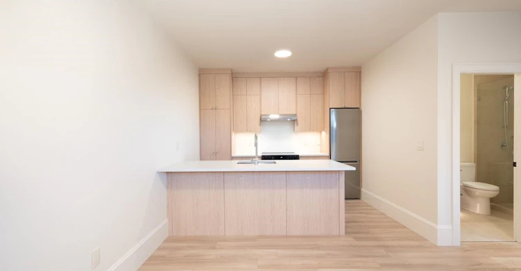 Lower-5770 Kitchener Street, Burnaby, BC, V5B 2J2 - 14