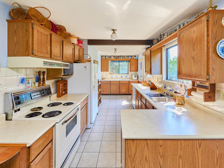 21810 132 Avenue, Maple Ridge, BC, V4R 0A7 - 32