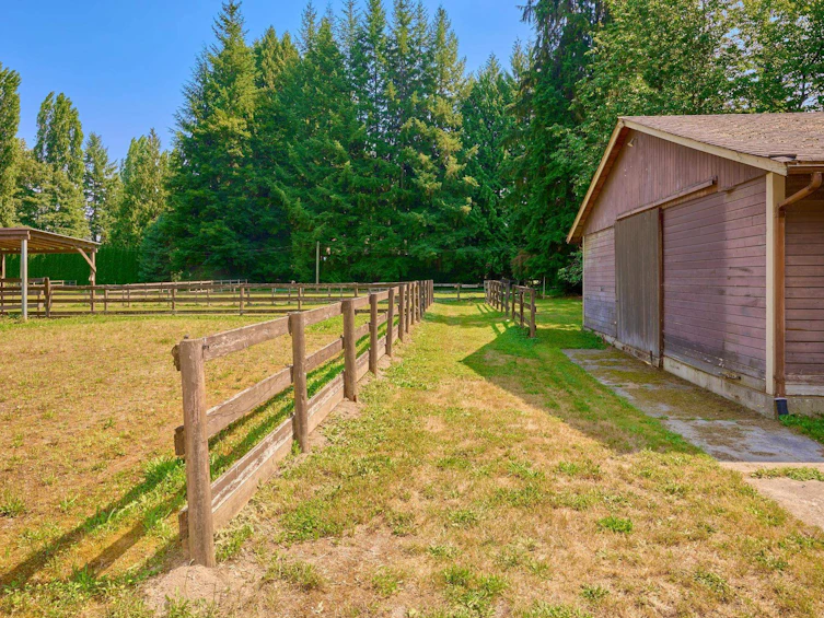 21810 132 Avenue, Maple Ridge, BC, V4R 0A7 - 25