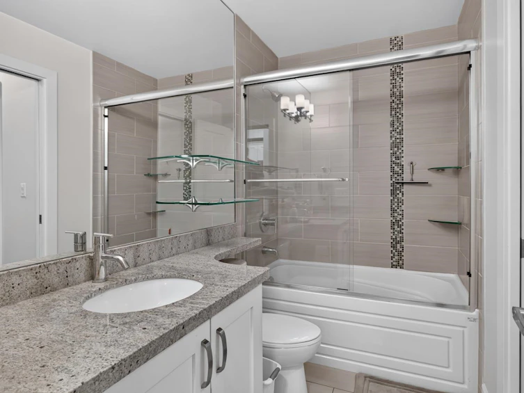 218-13897 Fraser Highway, Surrey, BC, V3T 0G8 - 18