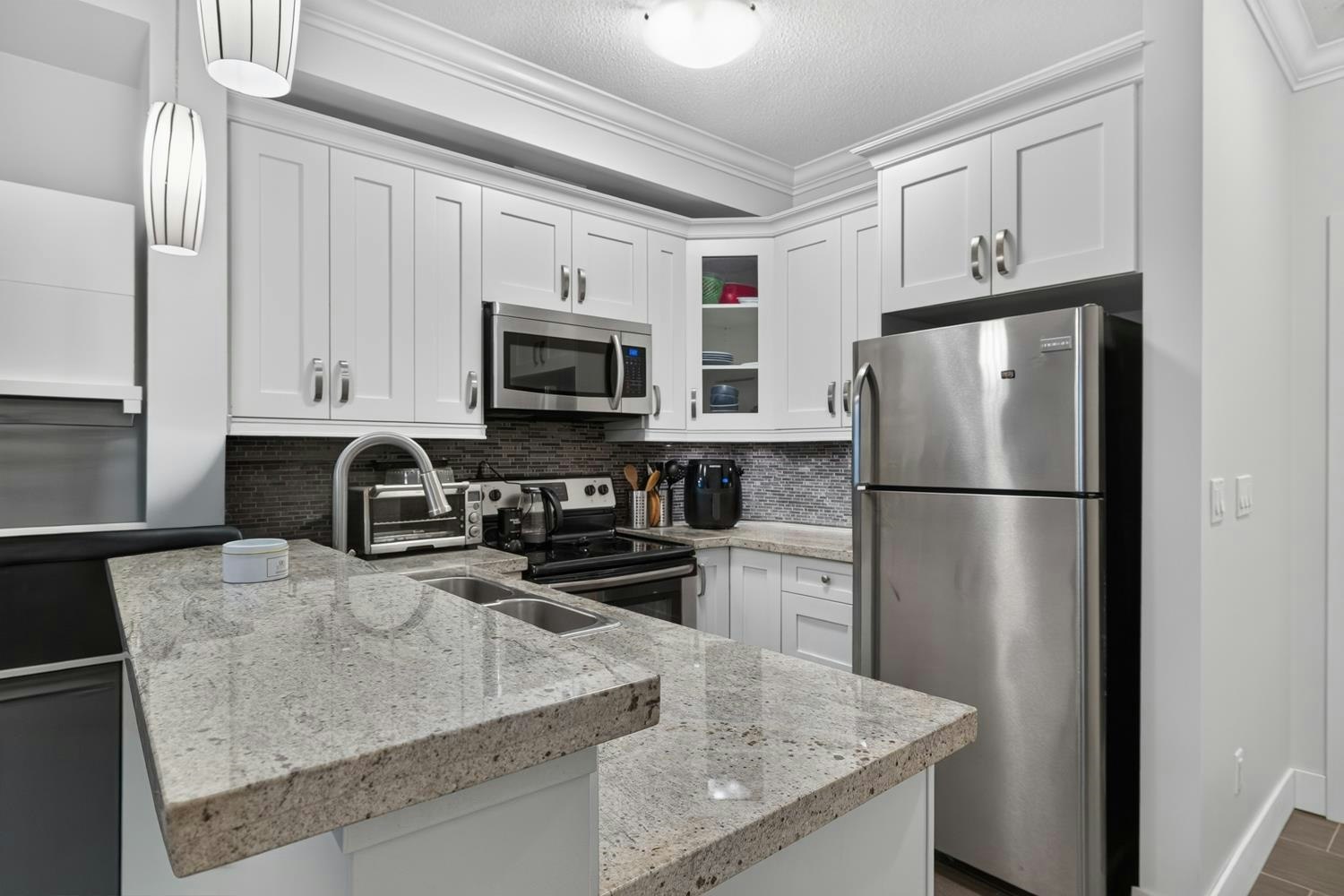 218-13897 Fraser Highway, Surrey, BC, V3T 0G8 - 6