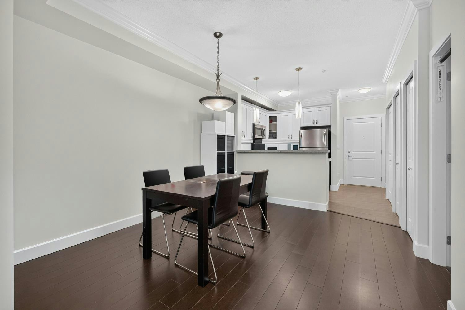 218-13897 Fraser Highway, Surrey, BC, V3T 0G8 - 9