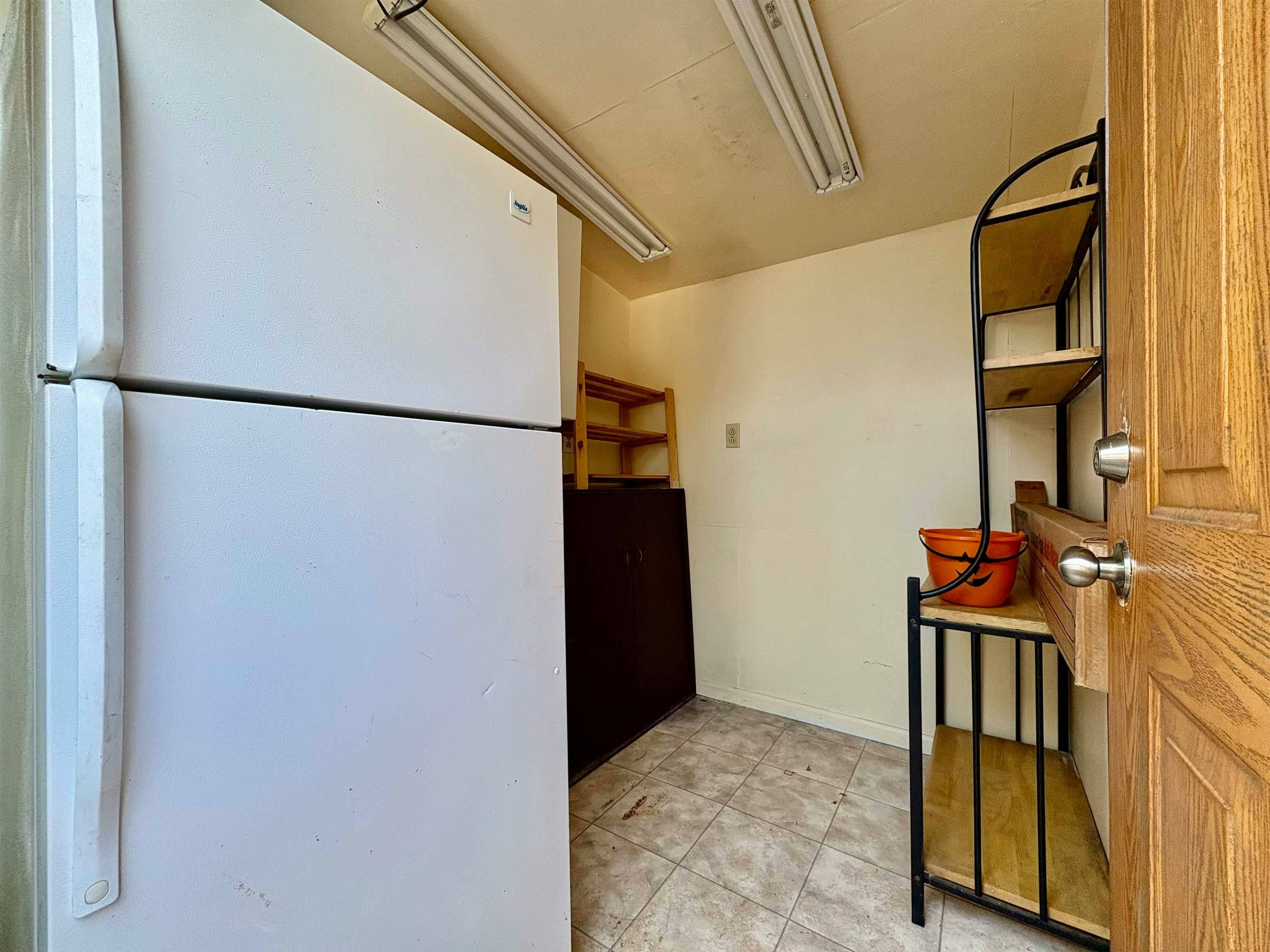 211-1436 Frost Road - 5