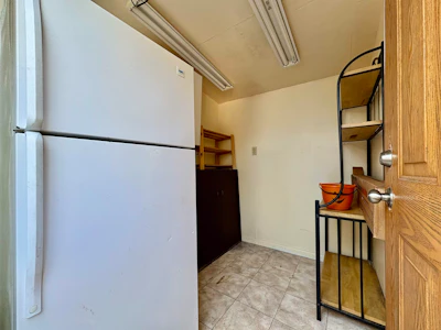 211-1436 Frost Road - 5