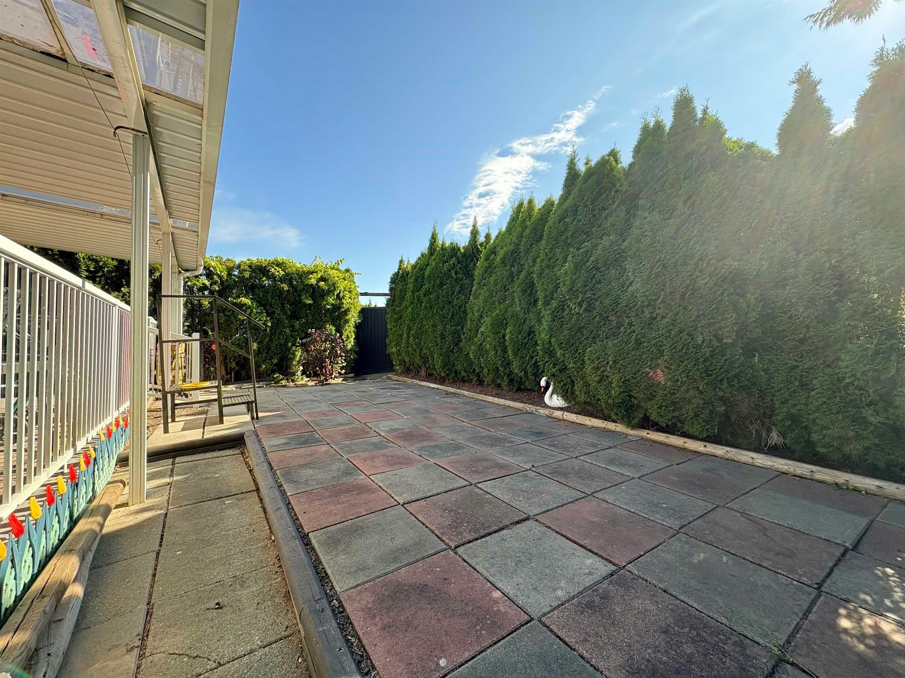 211-1436 Frost Road - 2