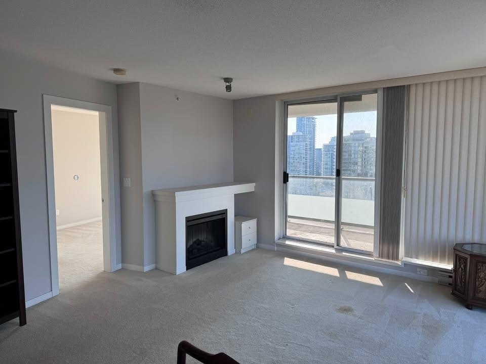 2202-2133 Douglas Rd, Burnaby, BC, V5C 0E9 - 3