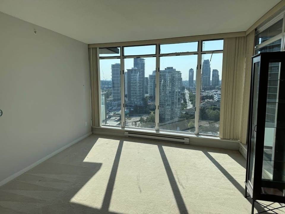 2202-2133 Douglas Rd, Burnaby, BC, V5C 0E9 - 5