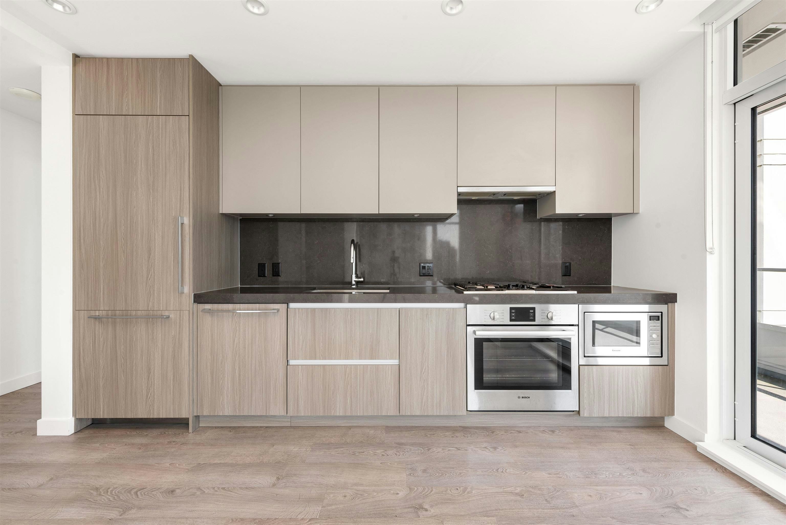 2109-6080 Mckay Avenue - 2