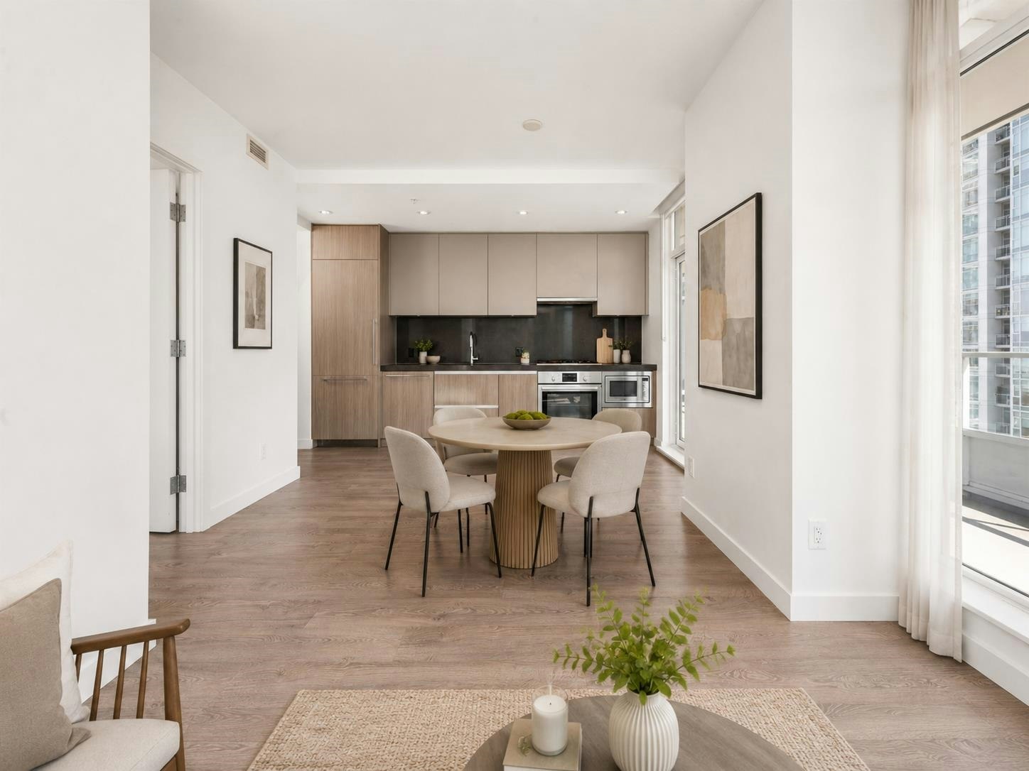 2109-6080 Mckay Avenue - 3