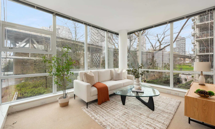 605-633 Kinghorne Mews