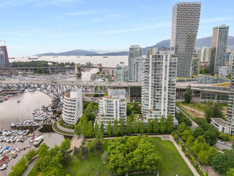 605-633 Kinghorne Mews, Vancouver, BC, V6Z 3H3 - 33