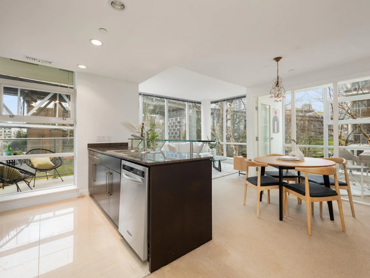 605-633 Kinghorne Mews, Vancouver, BC, V6Z 3H3 - 9