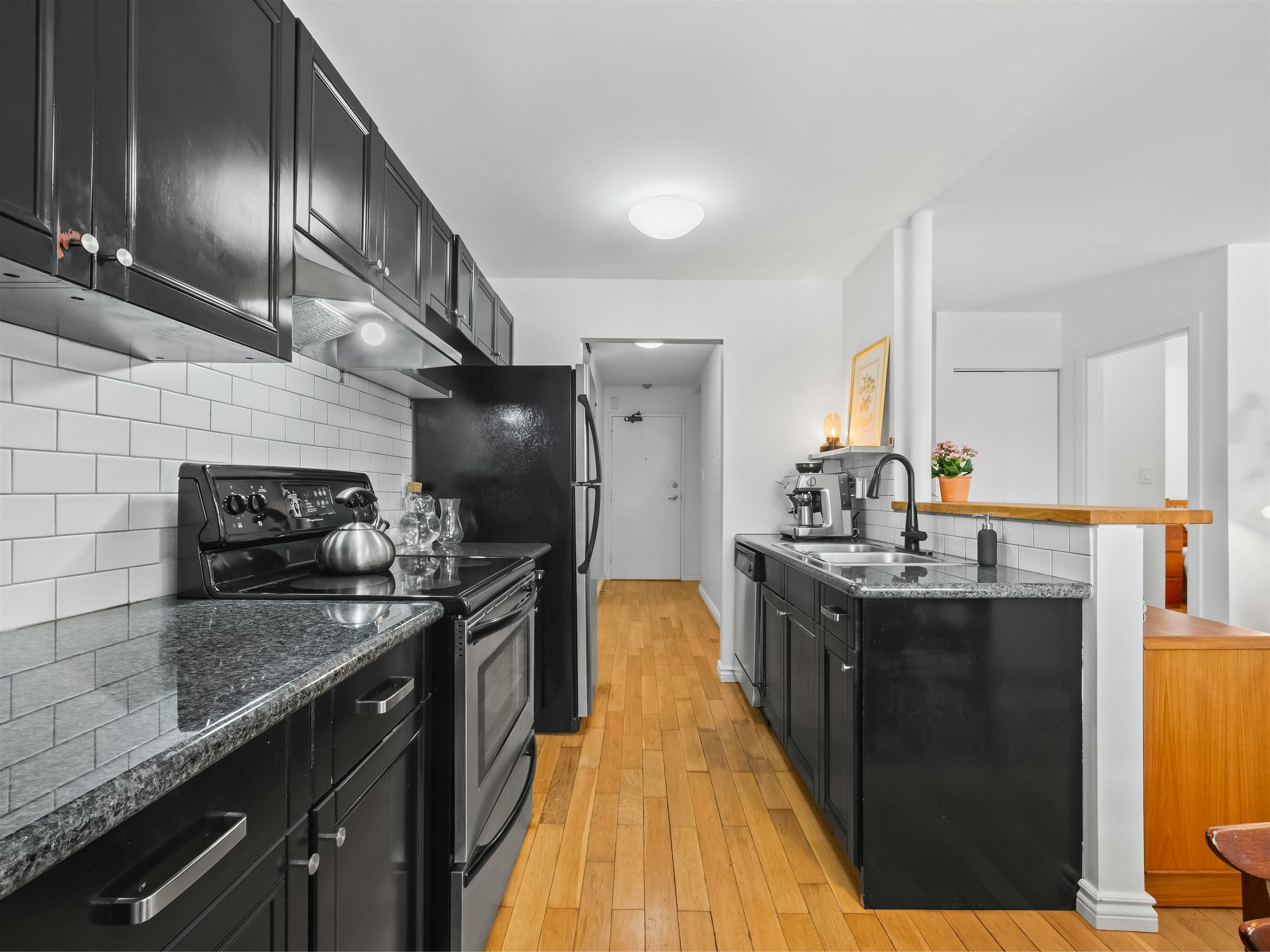 201-2330 Maple Street, Vancouver, BC, V6J 3T6 - 13