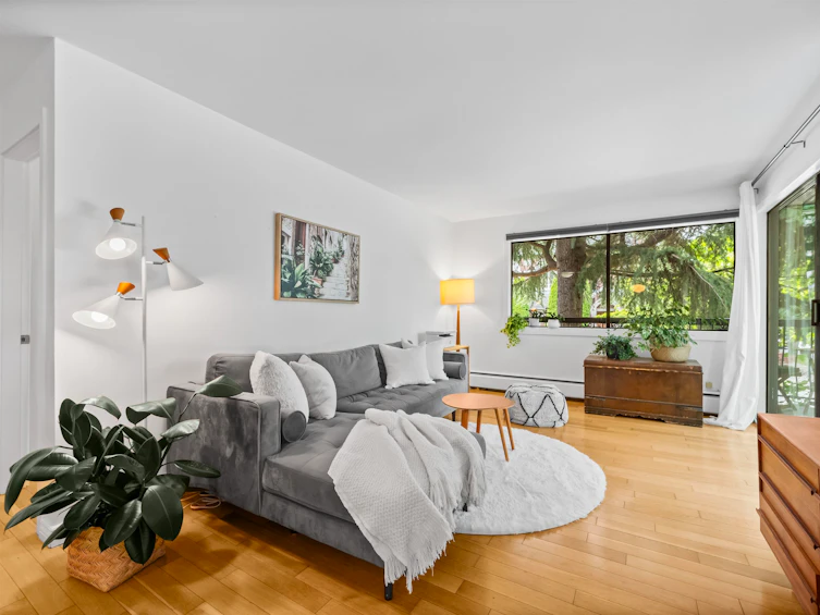 201-2330 Maple Street, Vancouver, BC, V6J 3T6