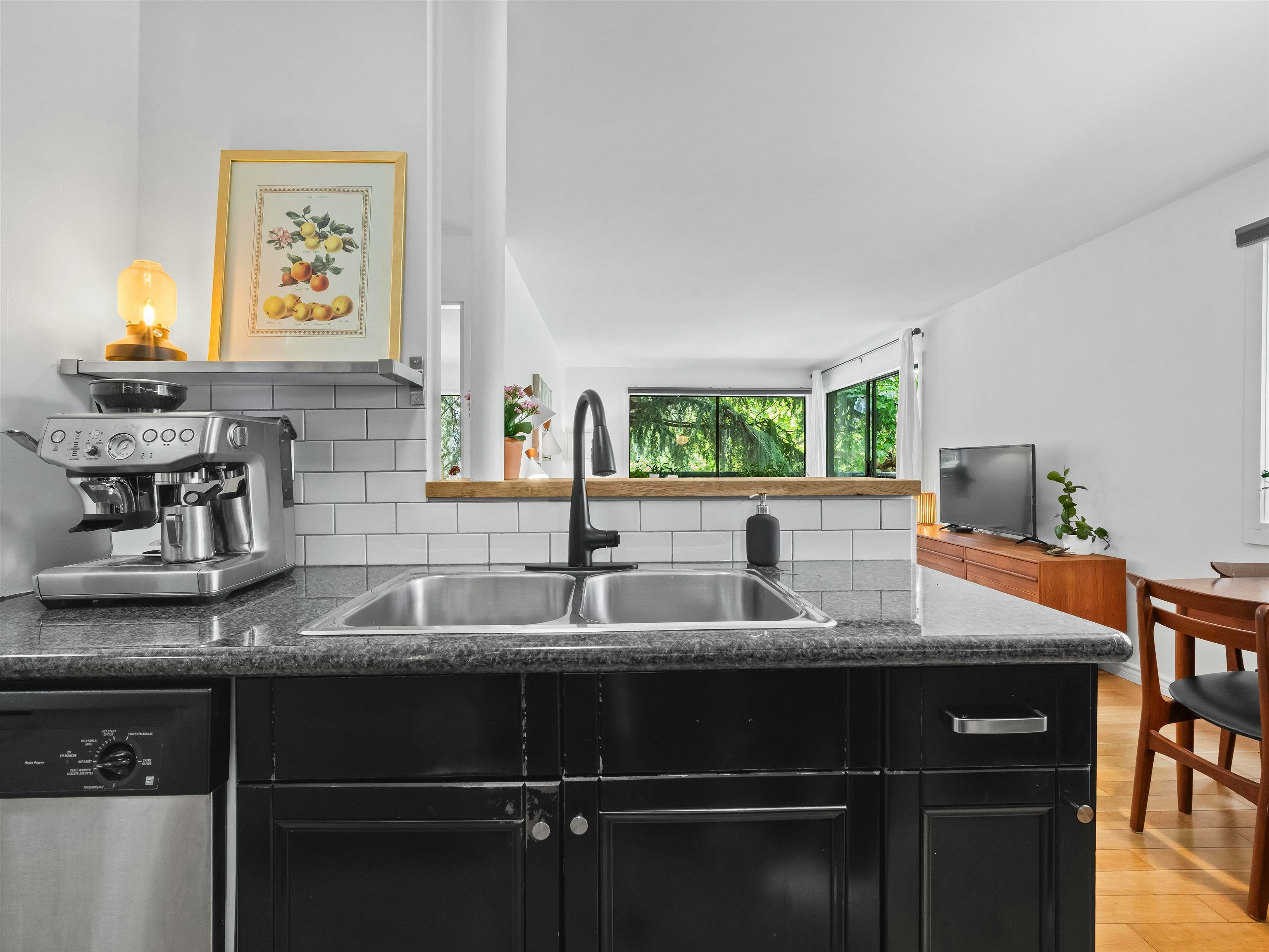 201-2330 Maple Street, Vancouver, BC, V6J 3T6 - 16