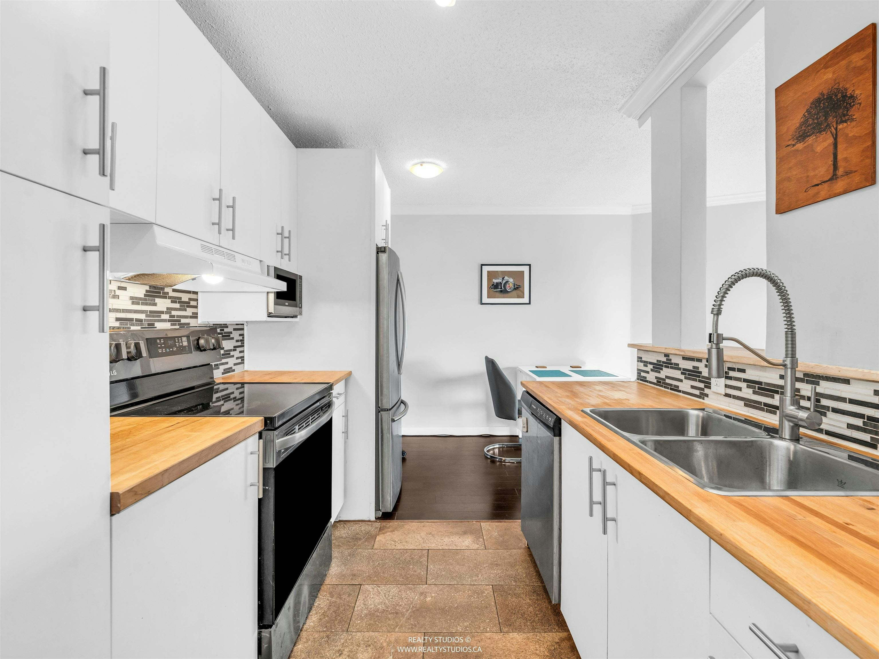 306-2222 Cambridge Street, Vancouver, BC, V5L 1E6 - 8