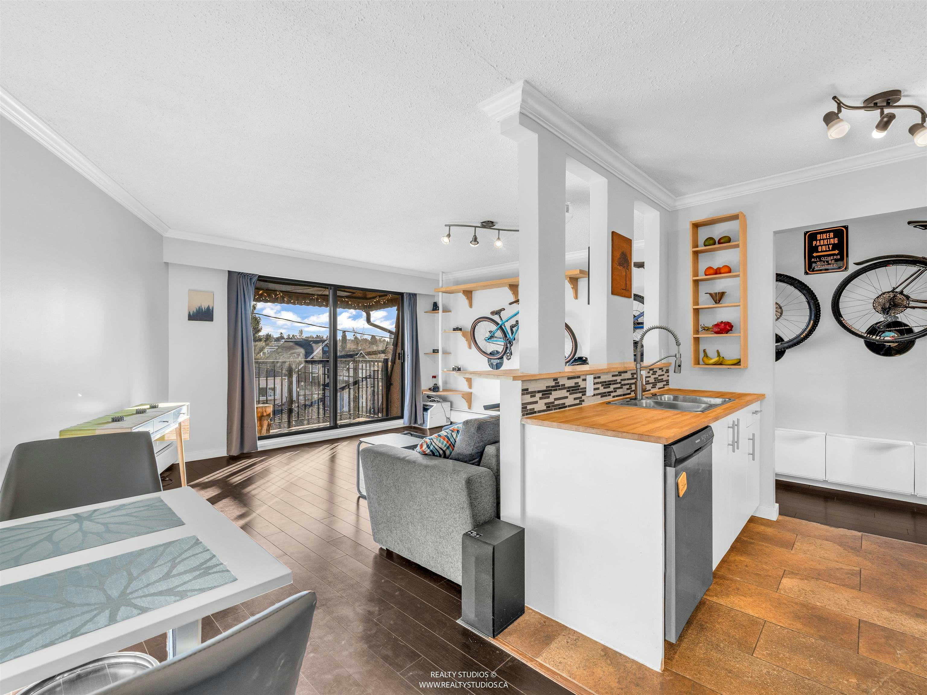 306-2222 Cambridge Street, Vancouver, BC, V5L 1E6 - 3
