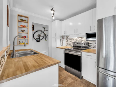 306-2222 Cambridge Street - 2