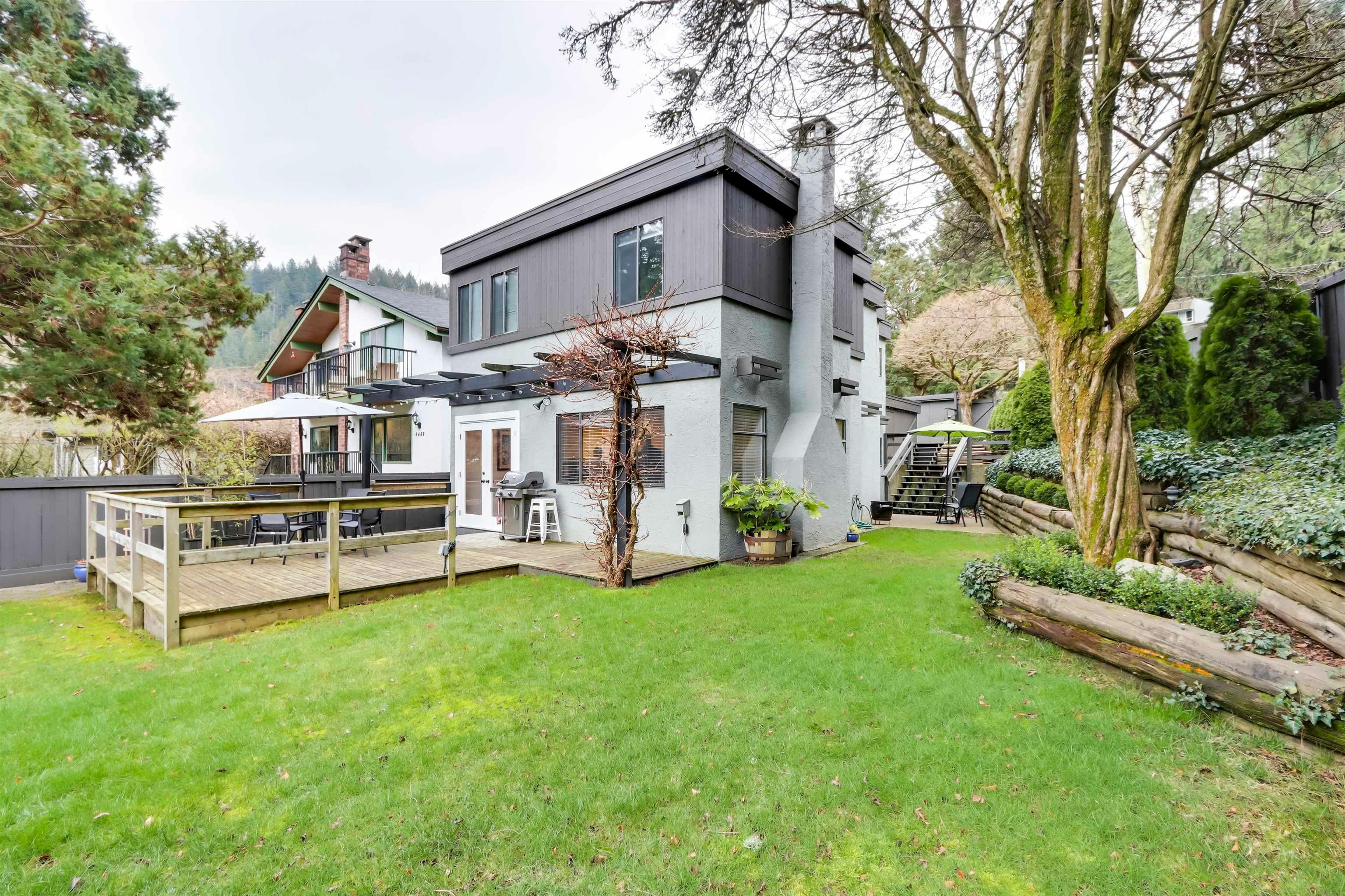 6590 Nelson Avenue, West Vancouver, BC, V7W 2A9