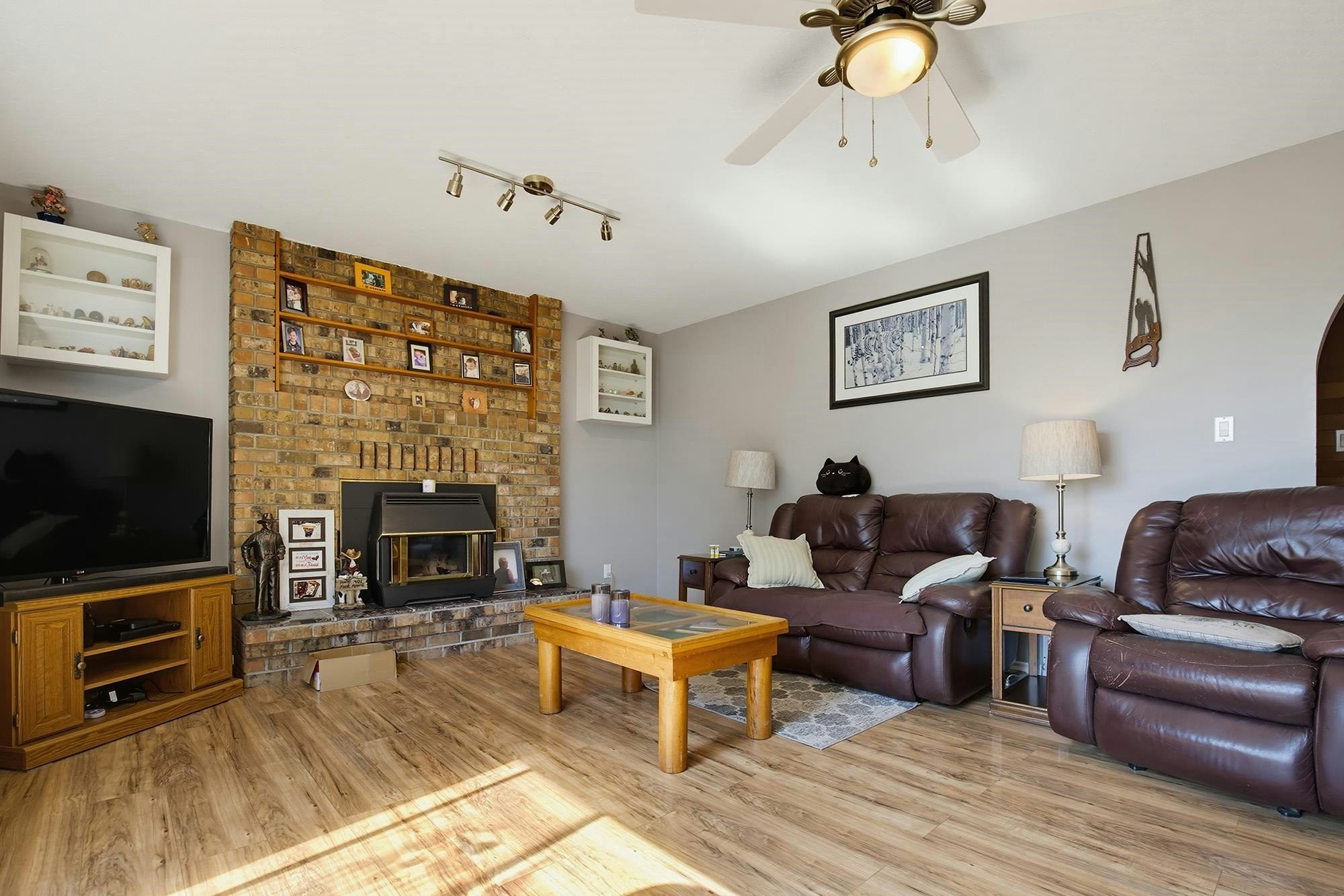 34309 Jasper Avenue - 5