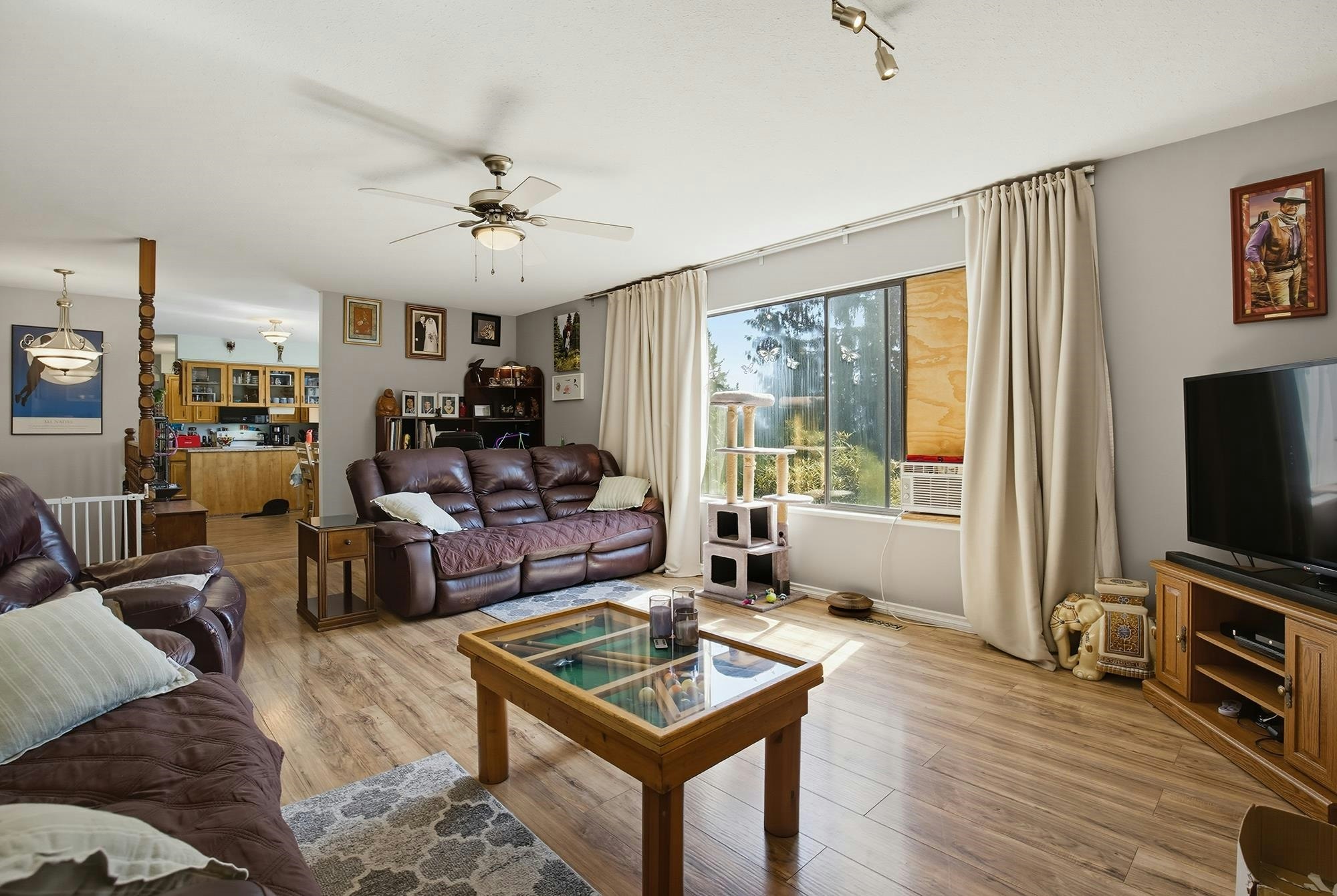 34309 Jasper Avenue - 4