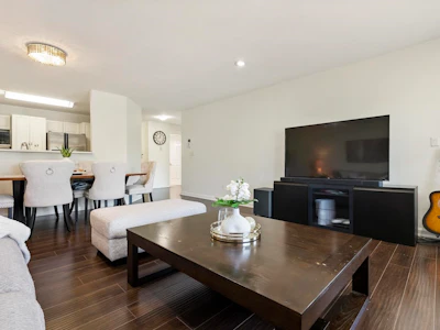 401-13680 84 Avenue - 4