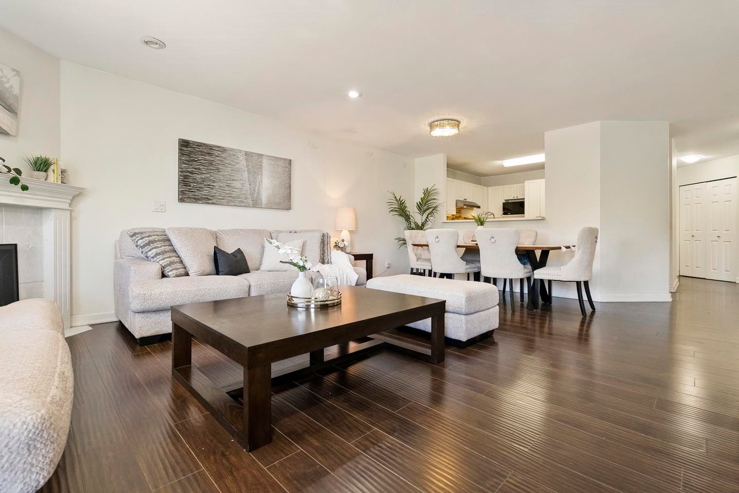 401-13680 84 Avenue - 3