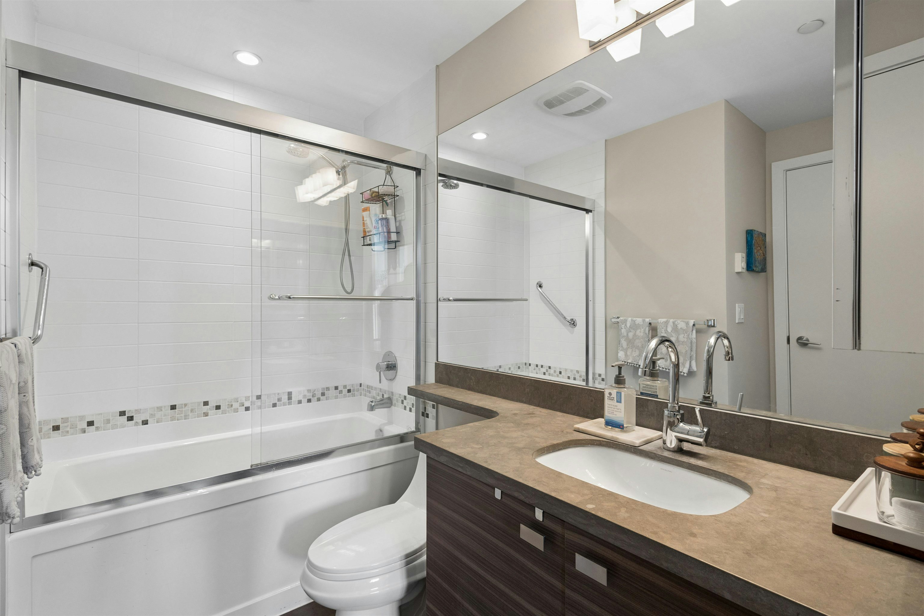 206-1273 Marine Drive, North Vancouver, BC, V7P 1T3 - 12
