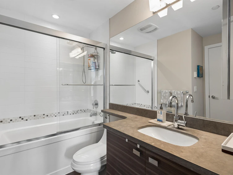 206-1273 Marine Drive, North Vancouver, BC, V7P 1T3 - 12