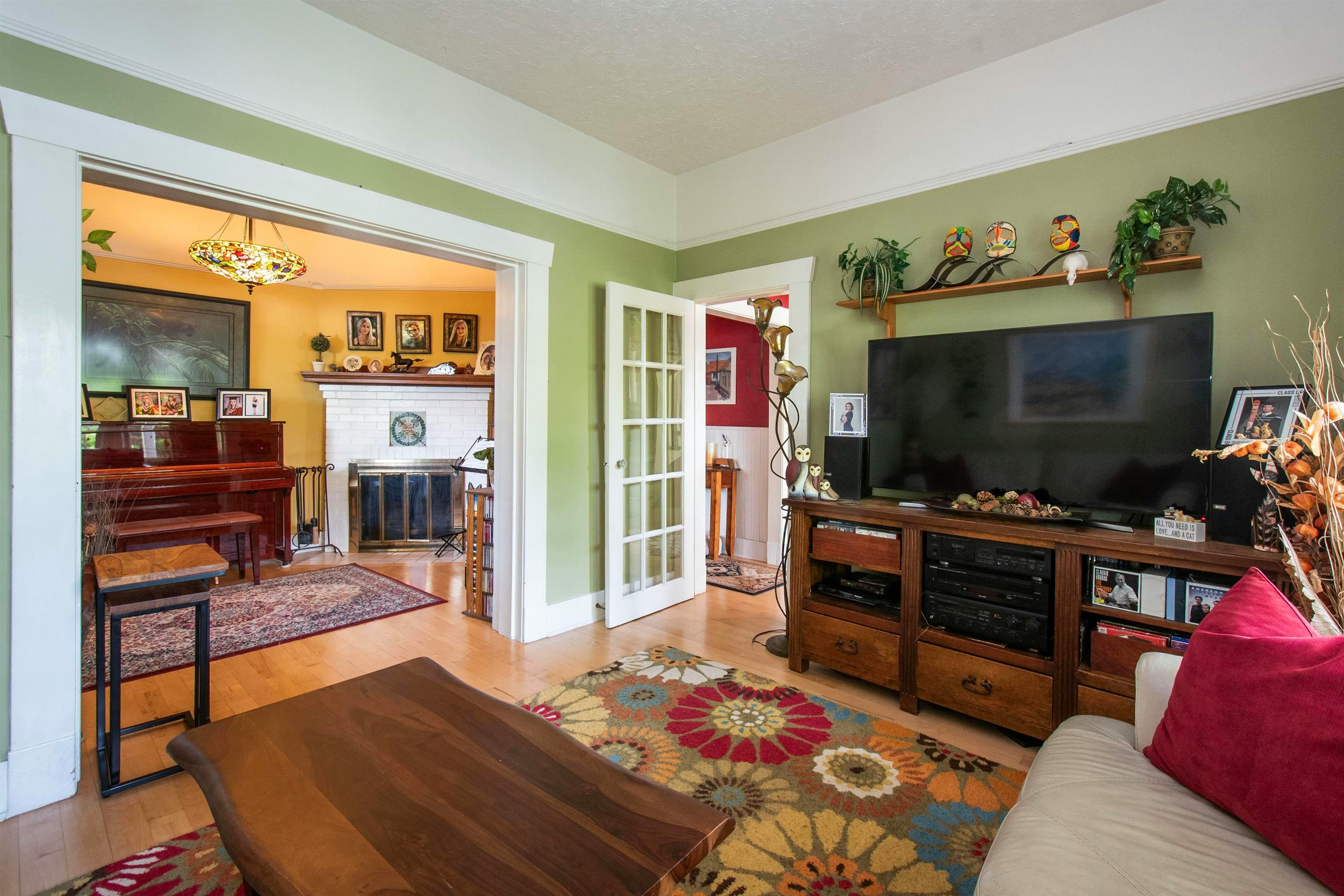 1560 Macgowan Avenue, North Vancouver, BC, V7P 2X2 - 9