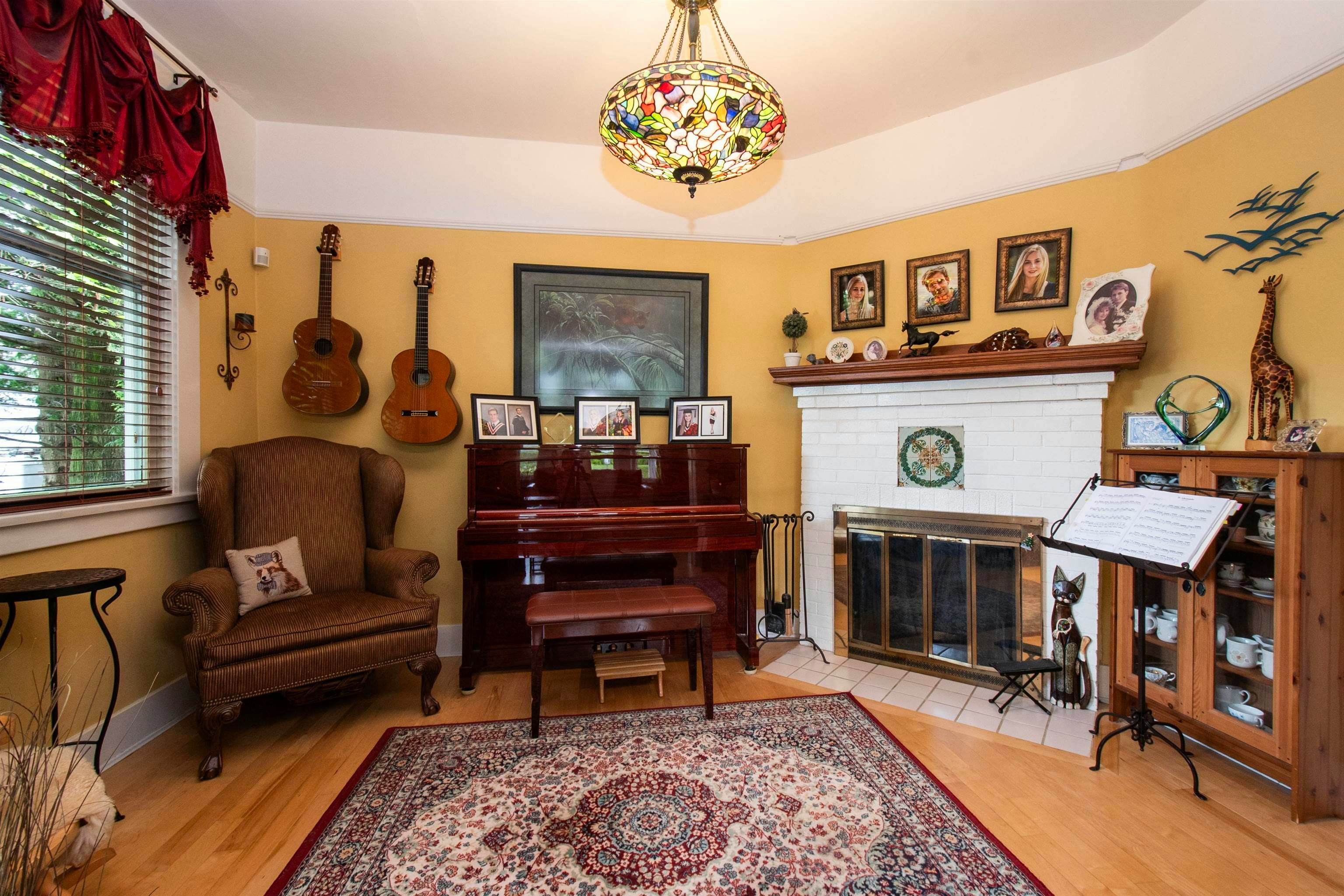 1560 Macgowan Avenue, North Vancouver, BC, V7P 2X2 - 10