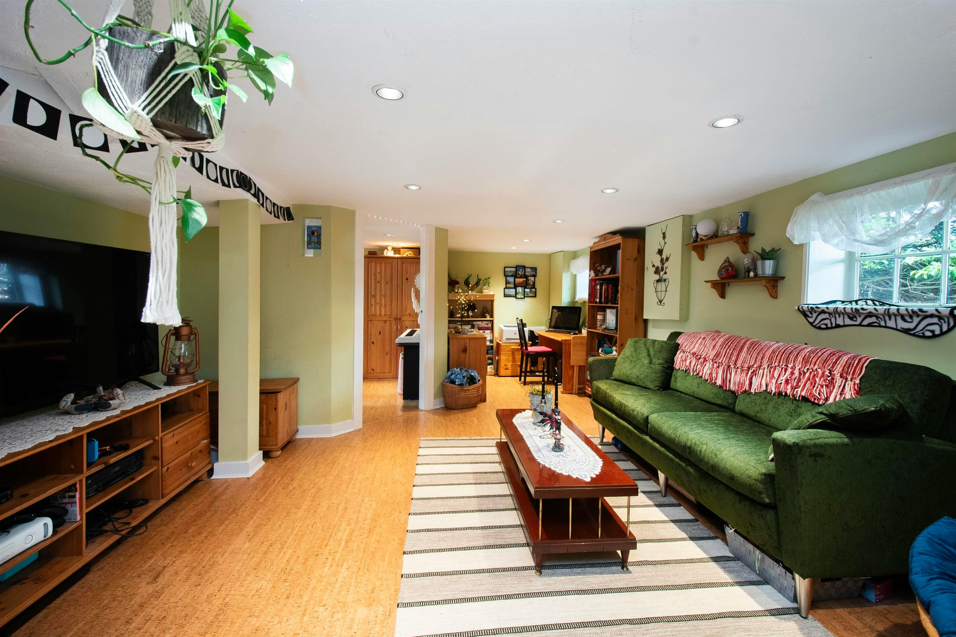 1560 Macgowan Avenue, North Vancouver, BC, V7P 2X2 - 26